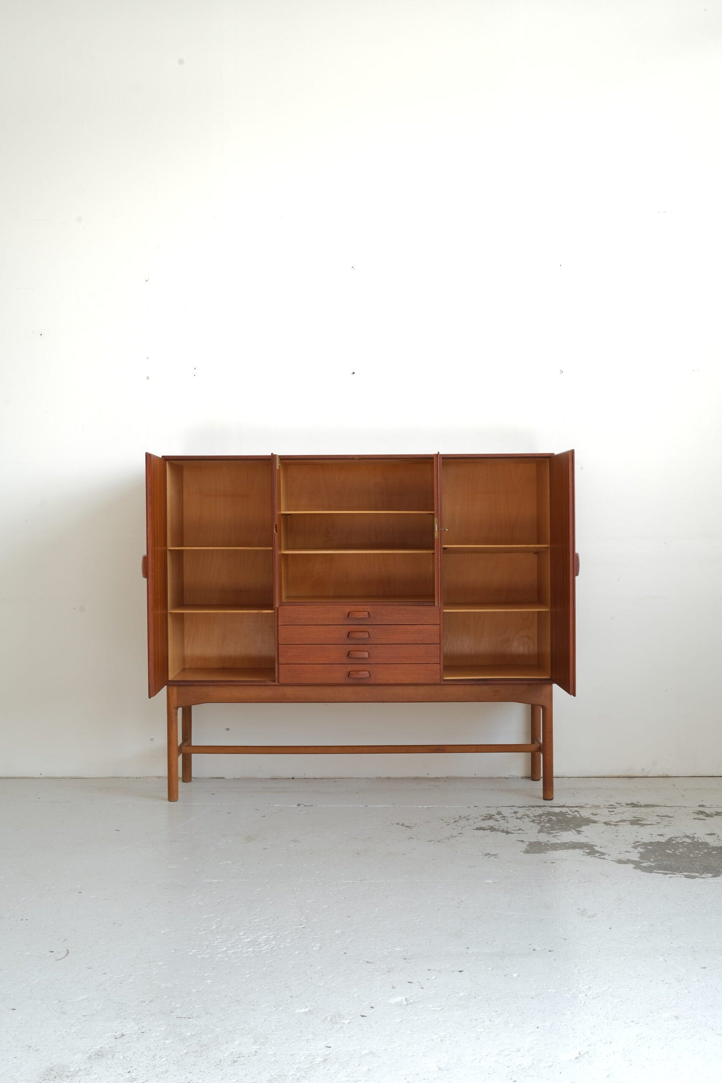 Sideboard | Oak & Teak | Næstved Møbelfabrik