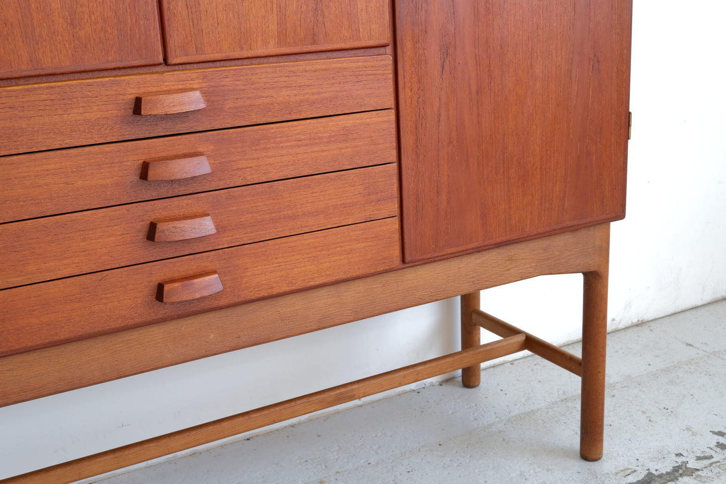 Sideboard | Oak & Teak | Næstved Møbelfabrik