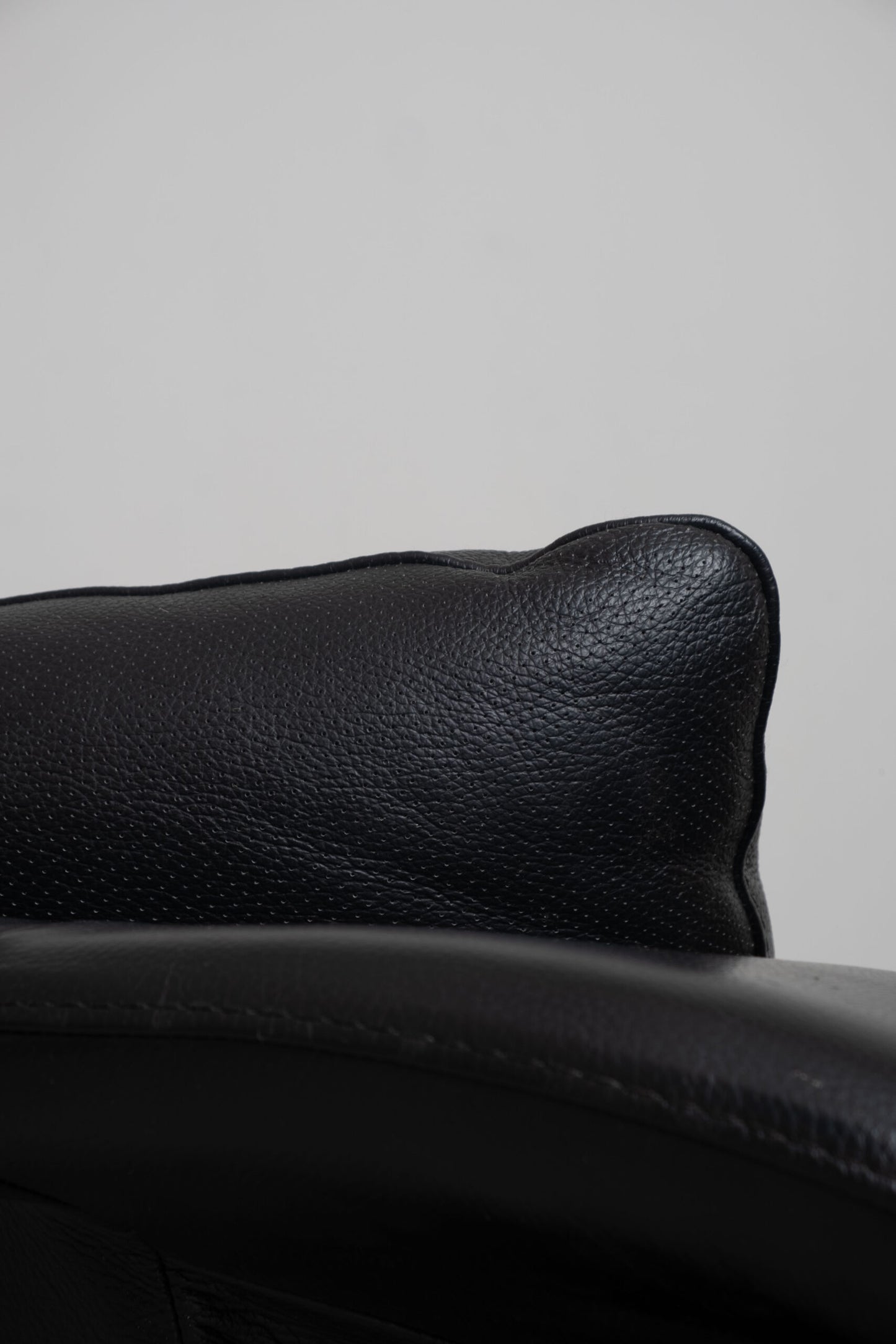 Italian Sofa "Seagull" designed by Sylvain Joly for Chateau d'Ax, 2000s