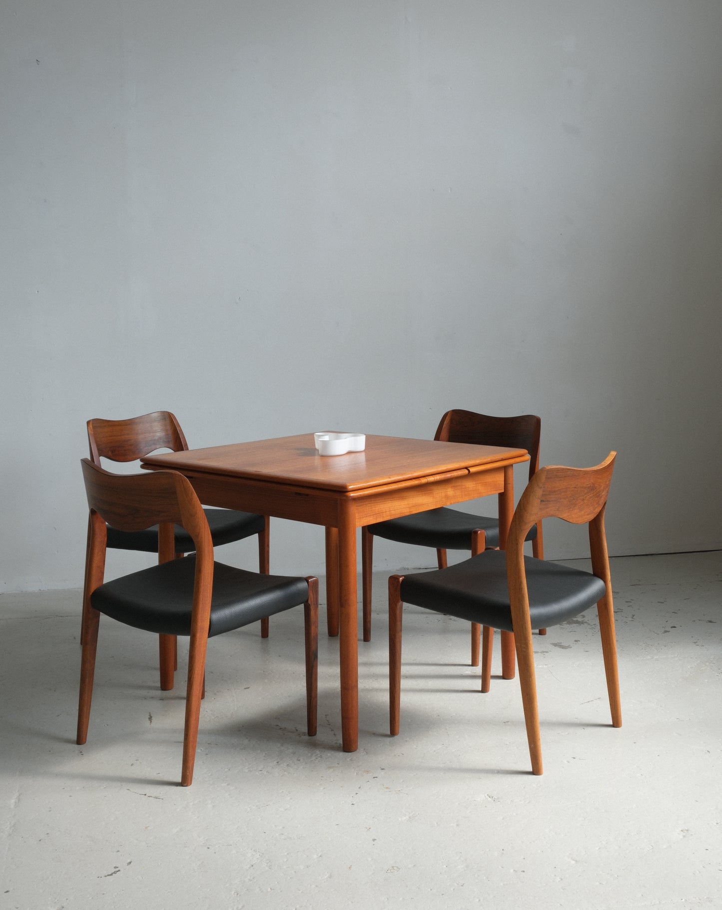 N.O. Møller Model 71 Rosewood, set of 4