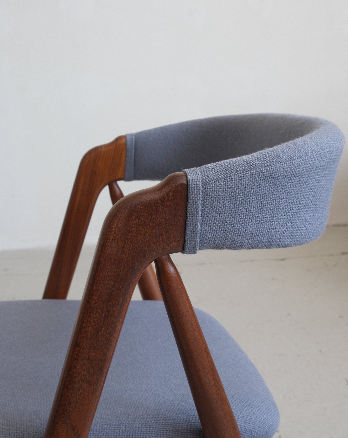 Thomas Harlev, model 205, Farstrup Chair Factory, set of 6