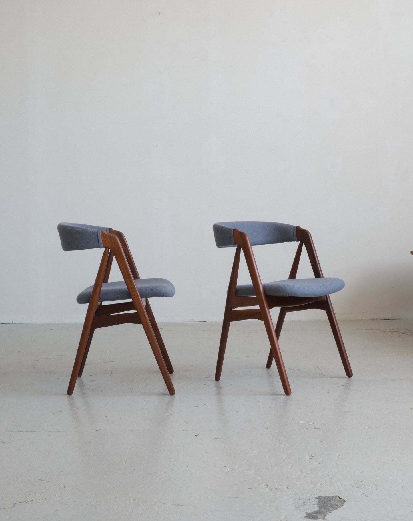 Thomas Harlev, model 205, Farstrup Chair Factory, set of 6