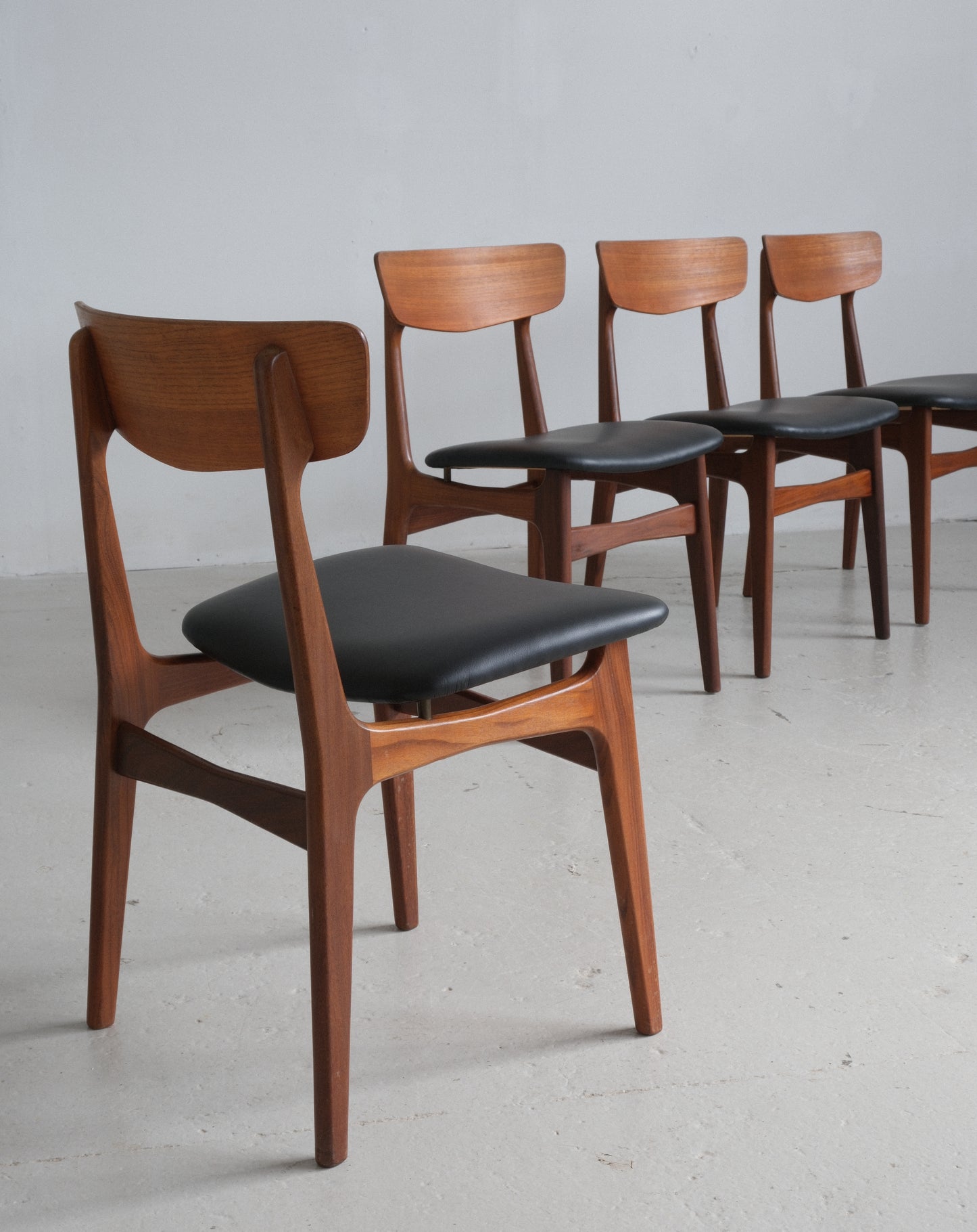 Schønning & Elgaard chairs