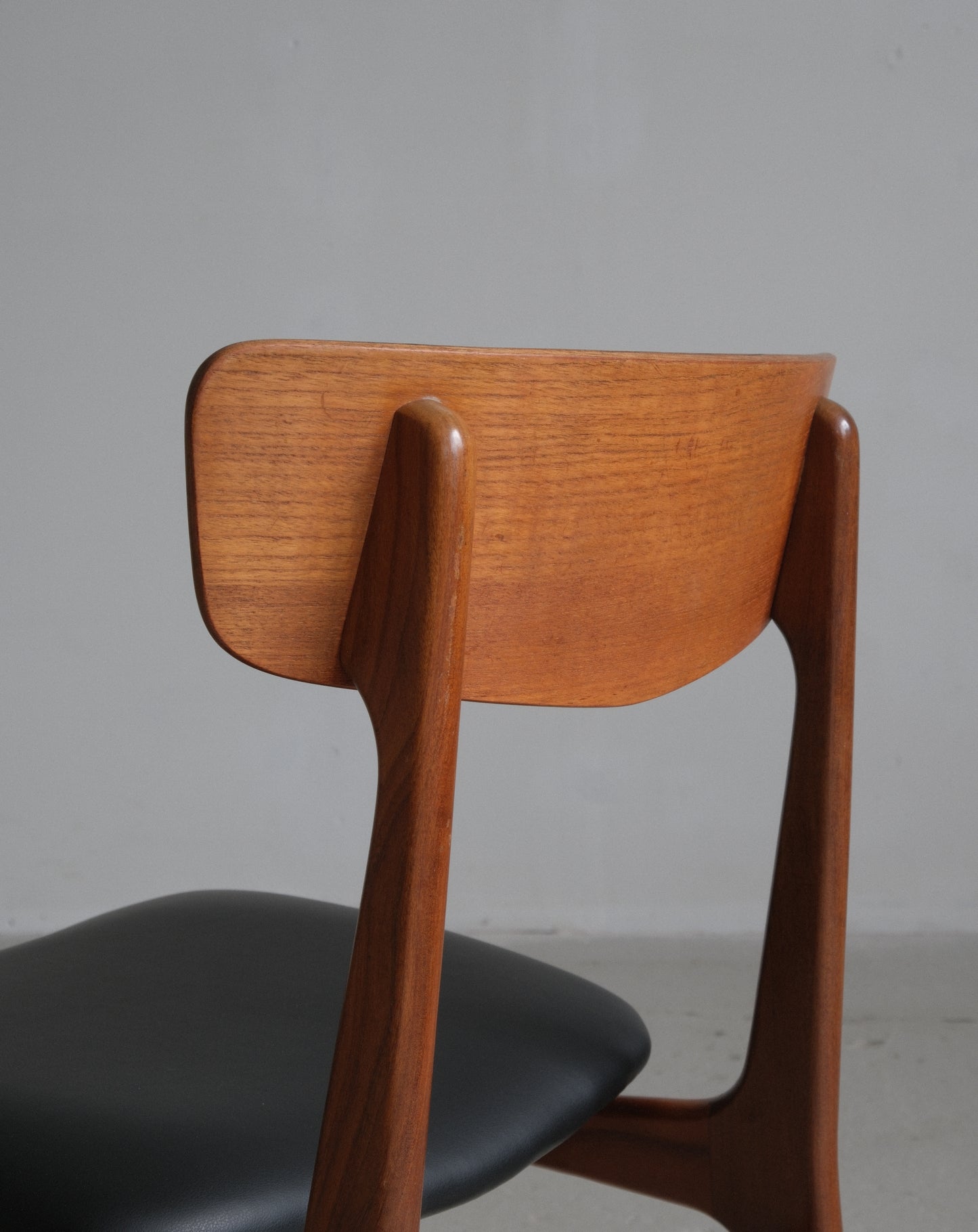 Schønning & Elgaard chairs