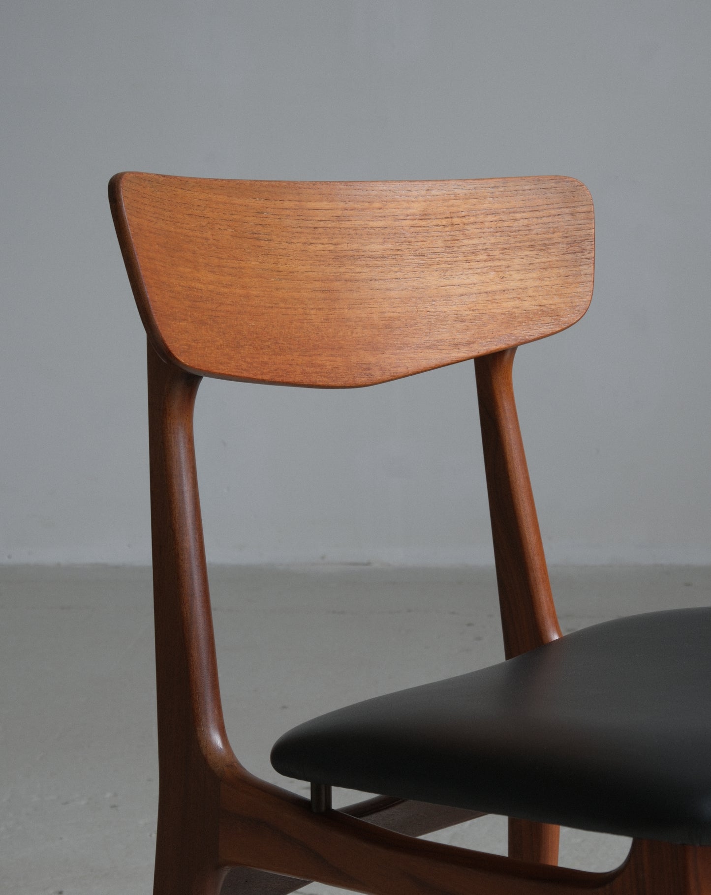 Schønning & Elgaard chairs