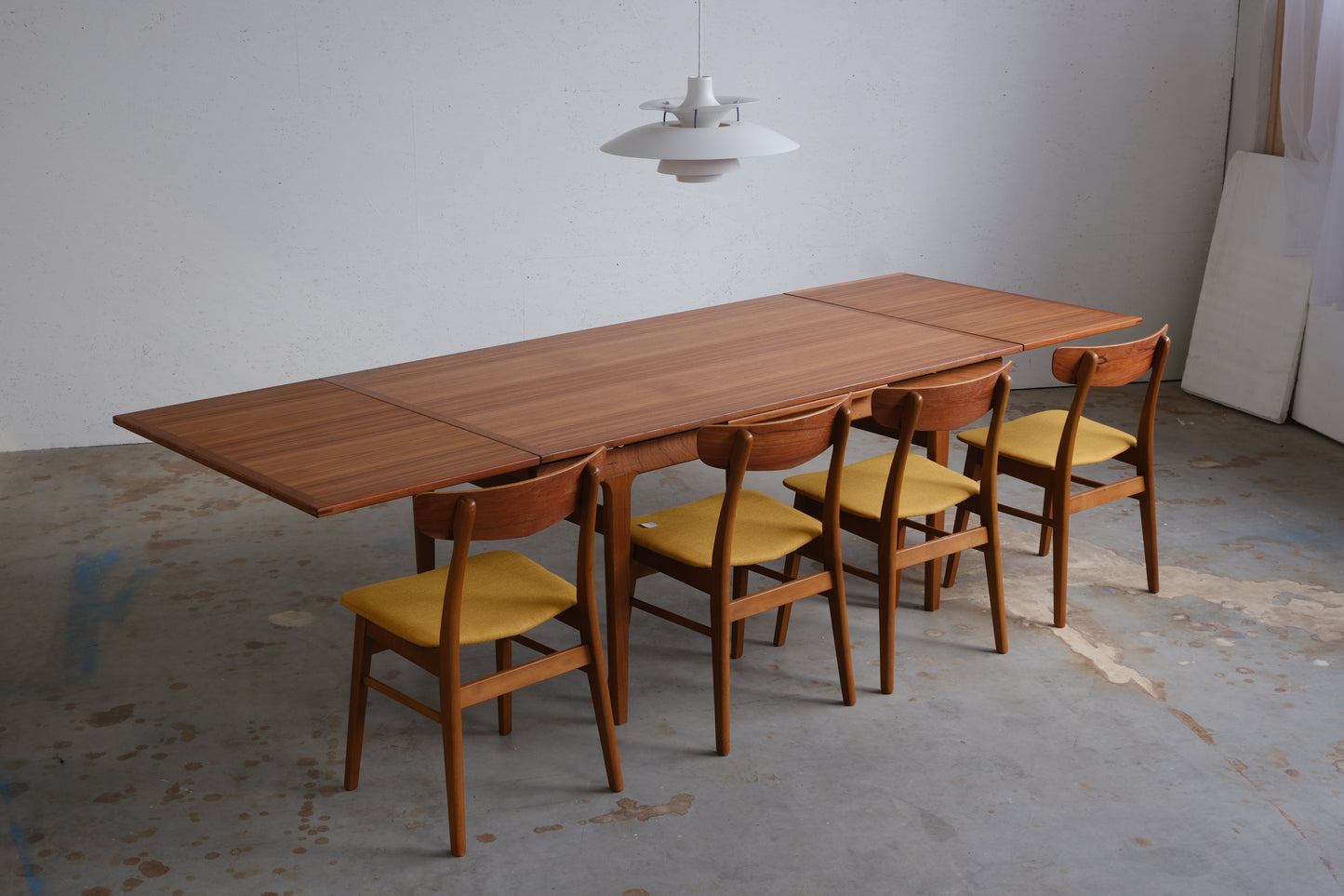 Danish dining table with dutch extensions