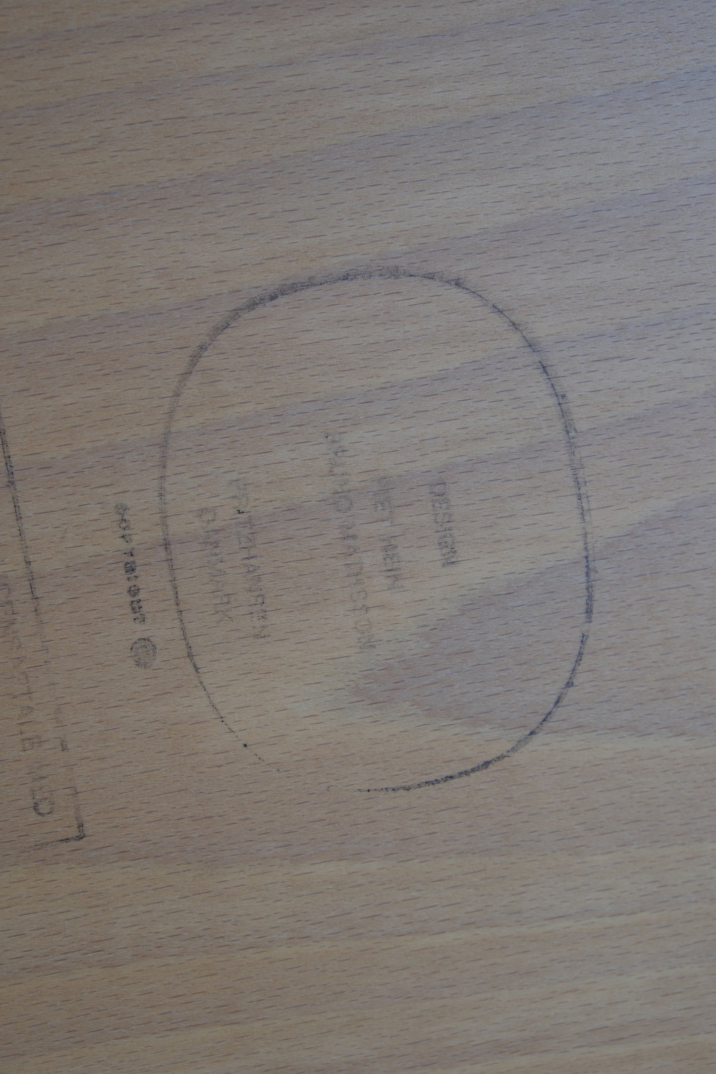 Dining table - Piet Hein for Fritz Hansen: Superellipse from 1980s