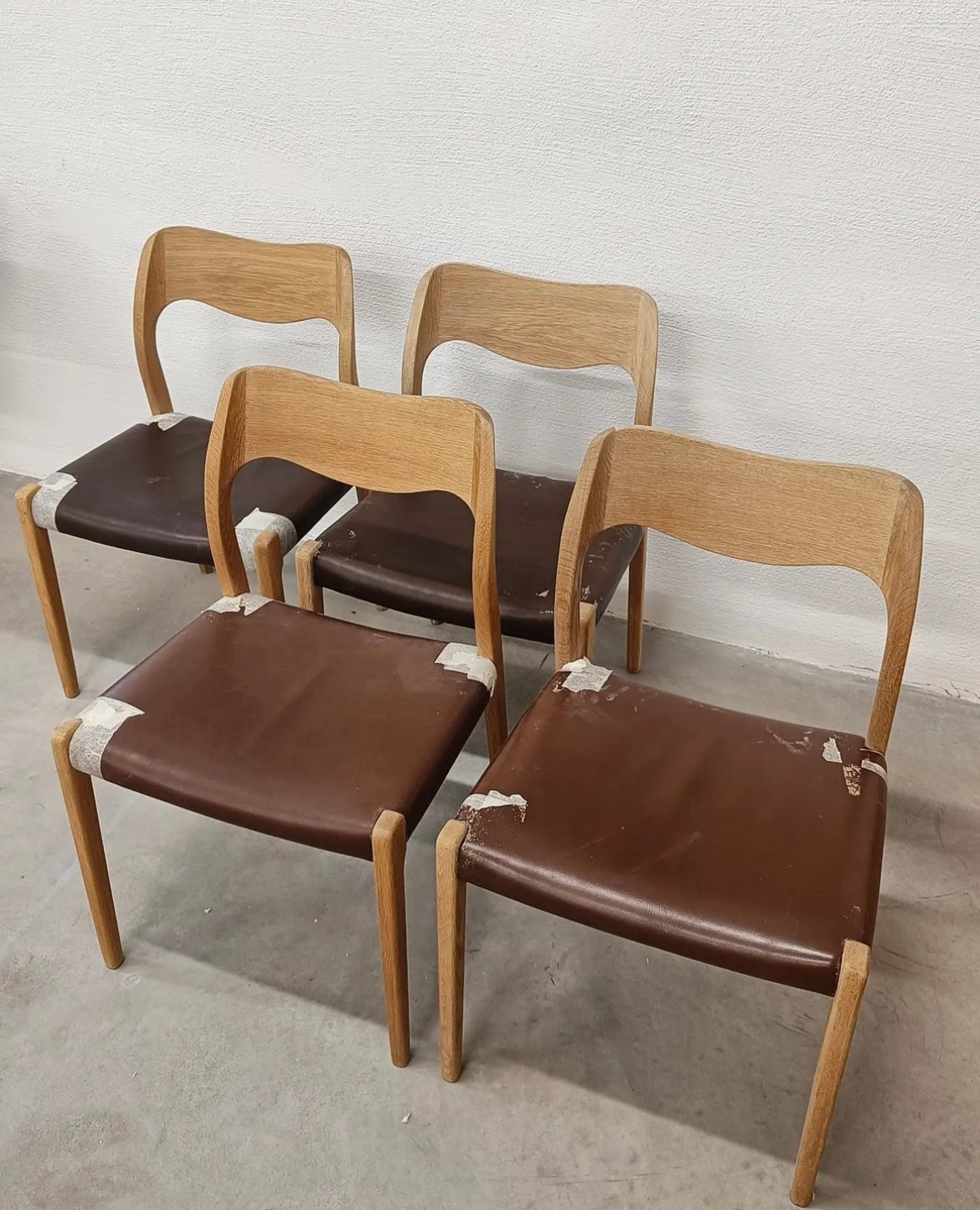 *RESERVED* JL Møller Dining Chairs Model 71