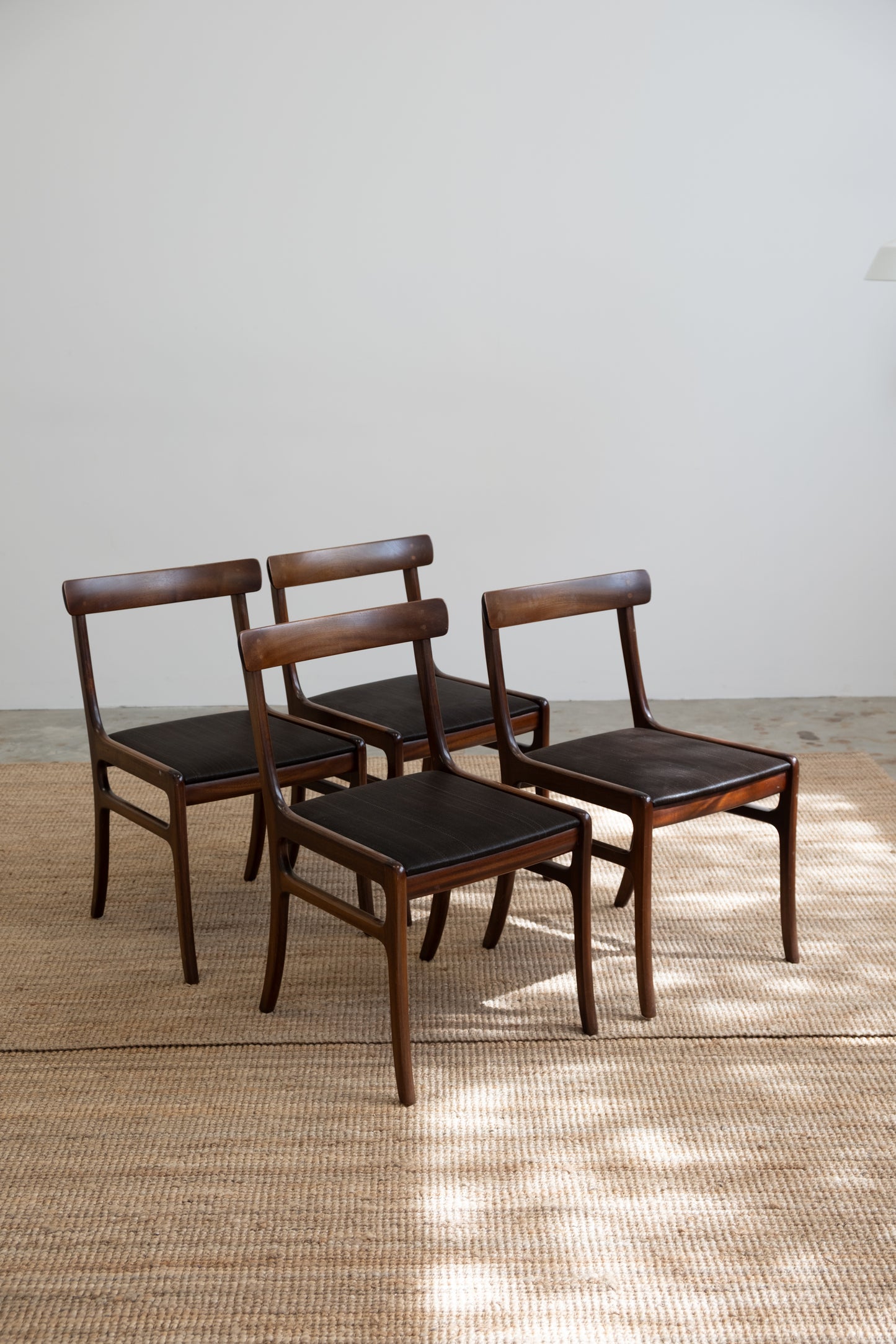 Ole Wanscher Rungstedlund chairs