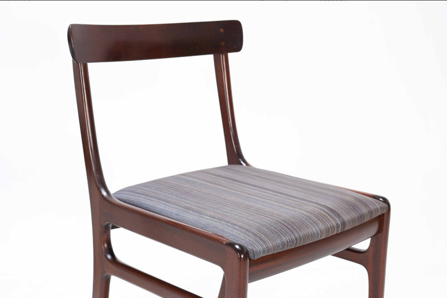 Ole Wanscher (1903-1985) for P. Jeppesen: 'Rungstedlund' dining table with four chairs