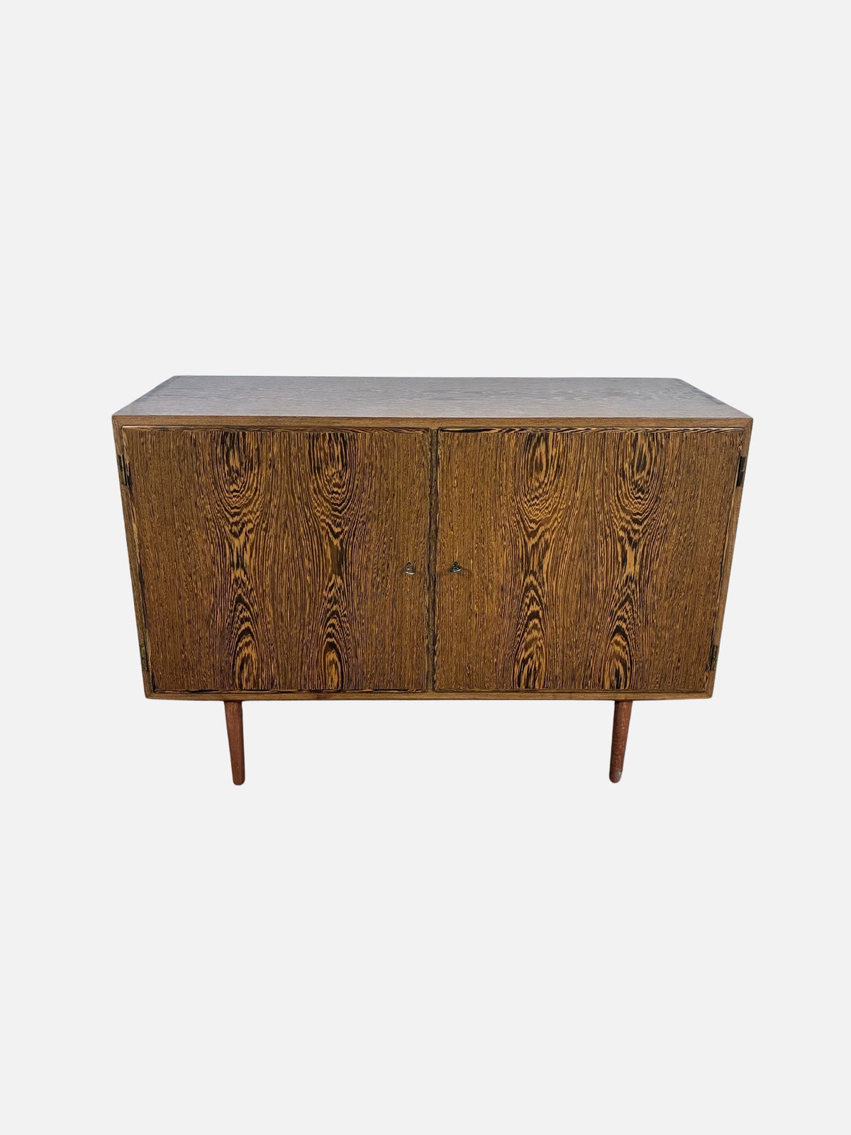 Sideboard by Hundevad in Wengé 108x75x43