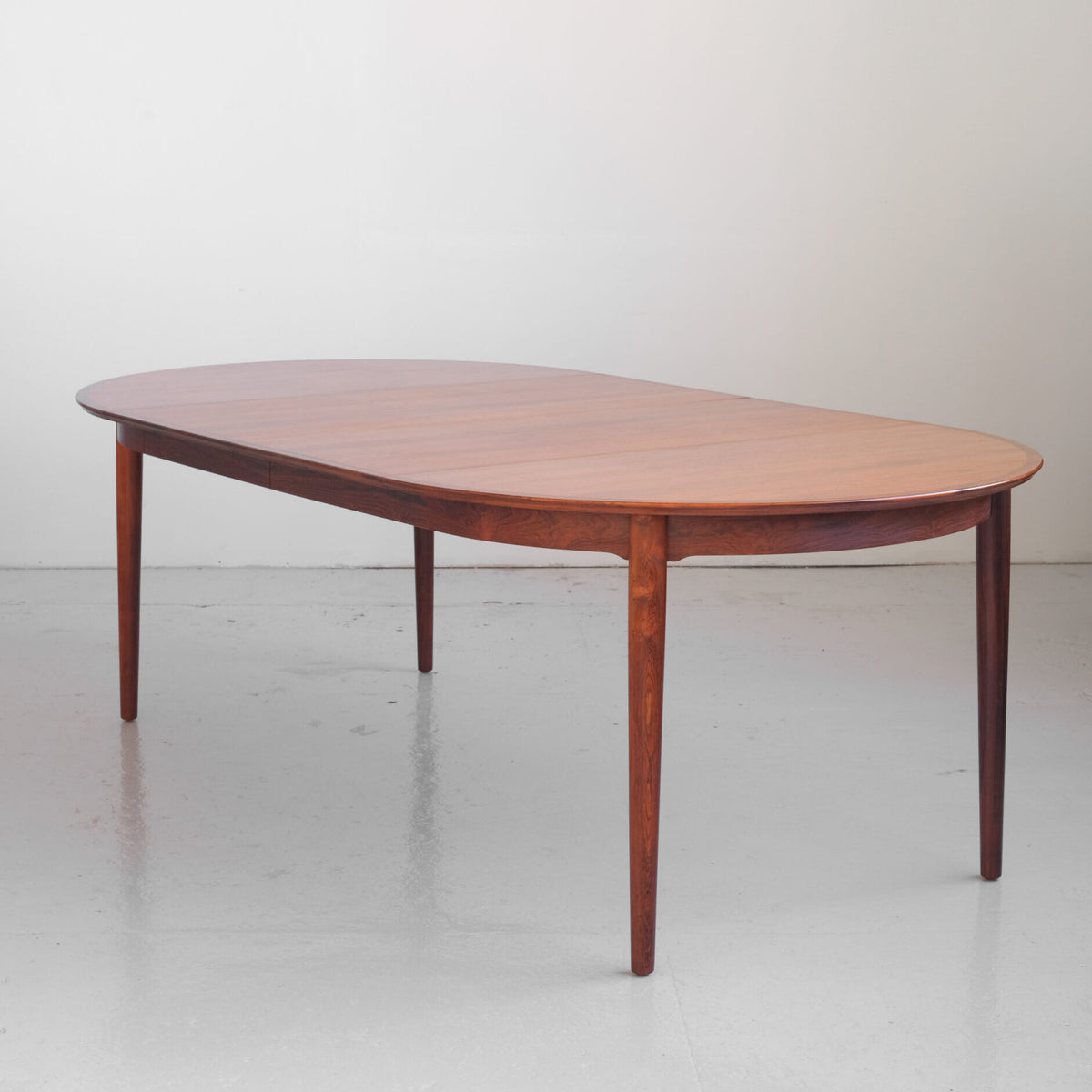 Rosewood dining table with 2 extensions