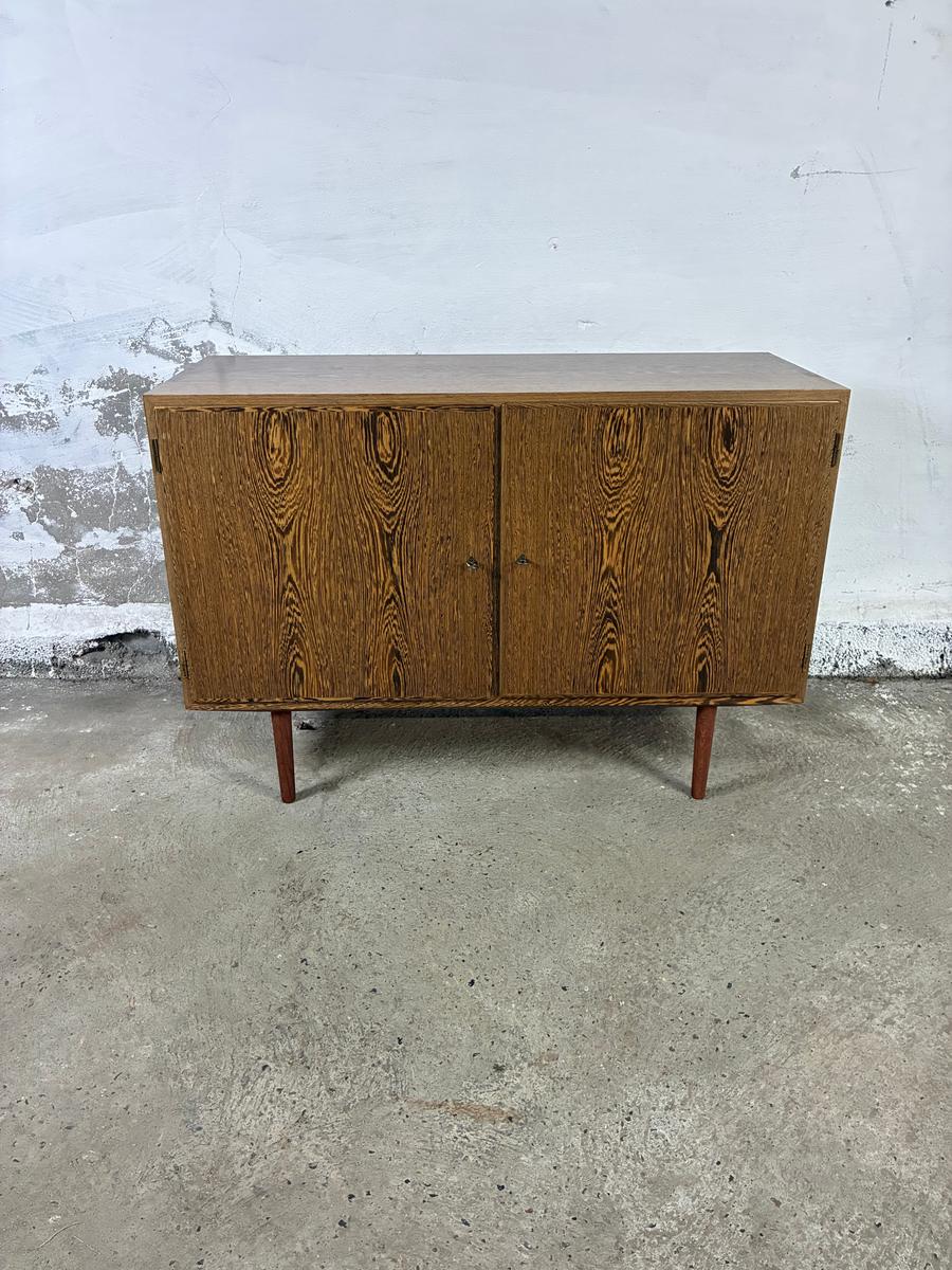 Sideboard by Hundevad in Wengé 108x75x43