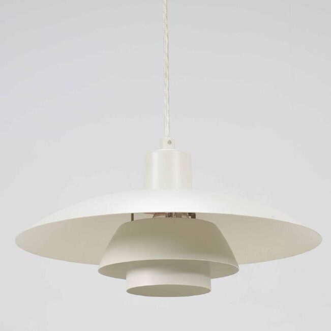 Poul Henningsen, Louis Poulsen: PH4/3 rippvalgusti, valge lakitud