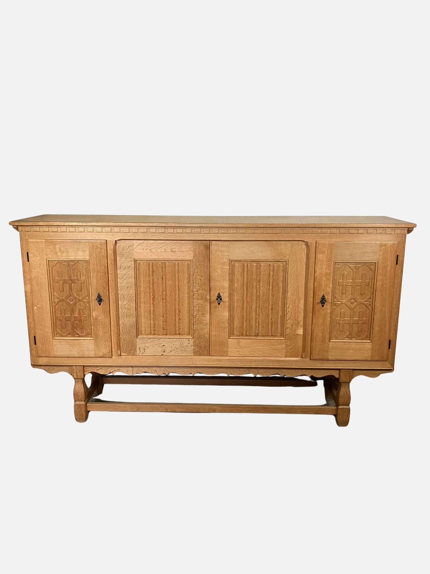 Solid oak highboard 207x116x48