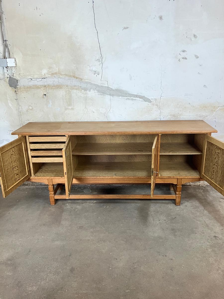 Low solid oak sideboard 209x90x50