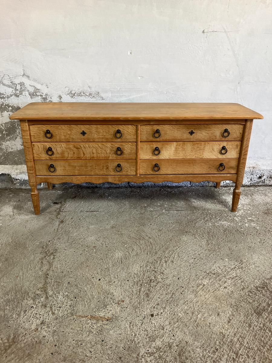 Low oak sideboard 140x63x43