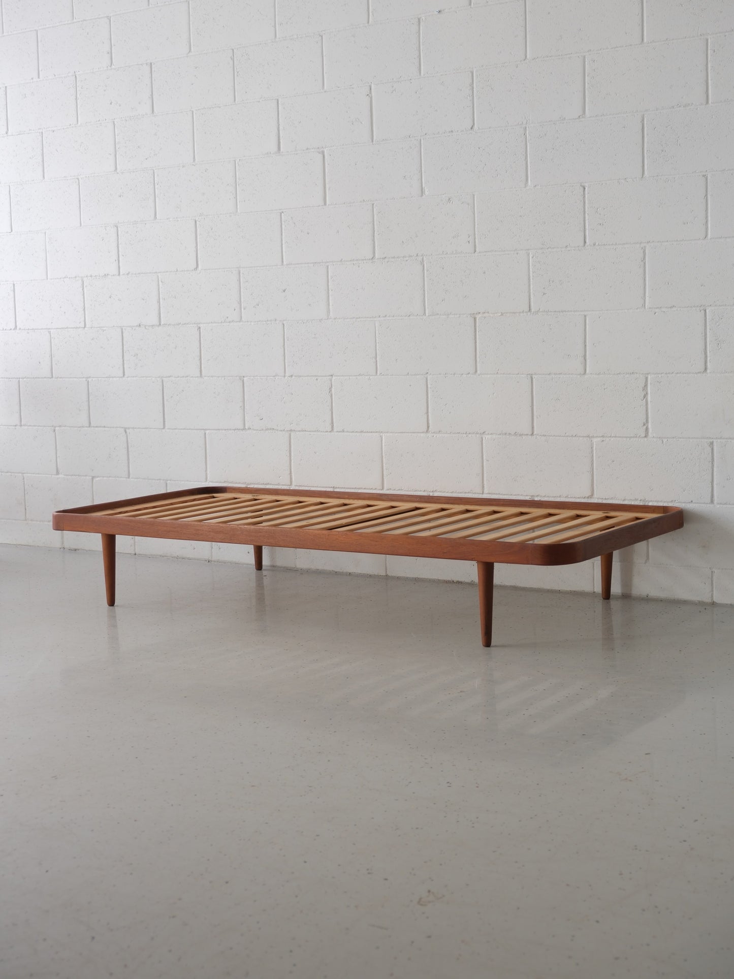Teak daybed, Hørsens Møbelfabrik