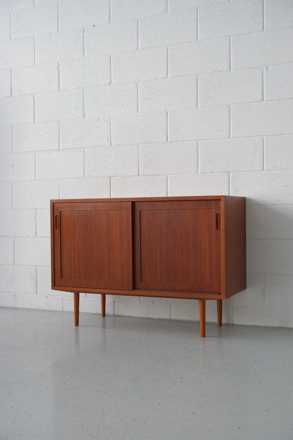 Poul Hundevad teak sideboard
