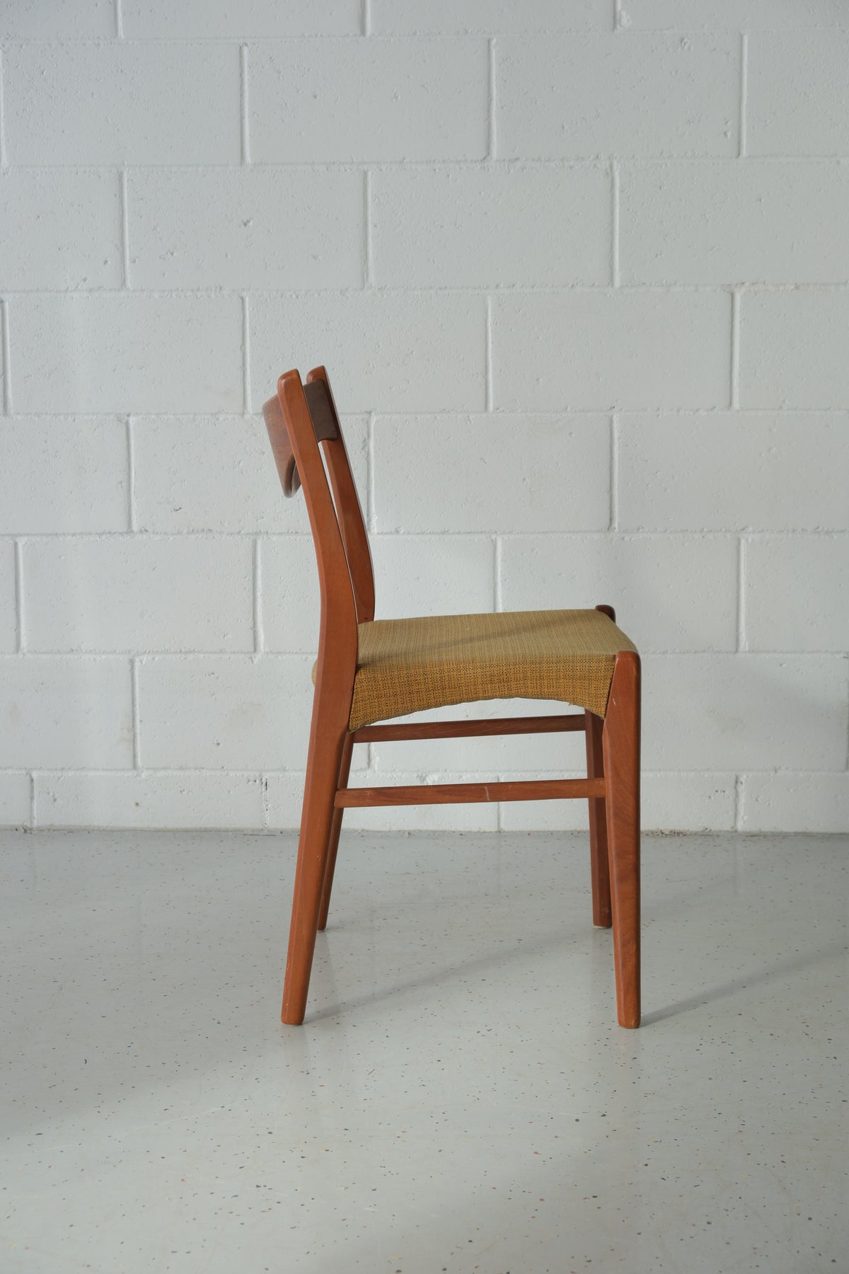 Arne Wahl Iversen GS61 teak chair