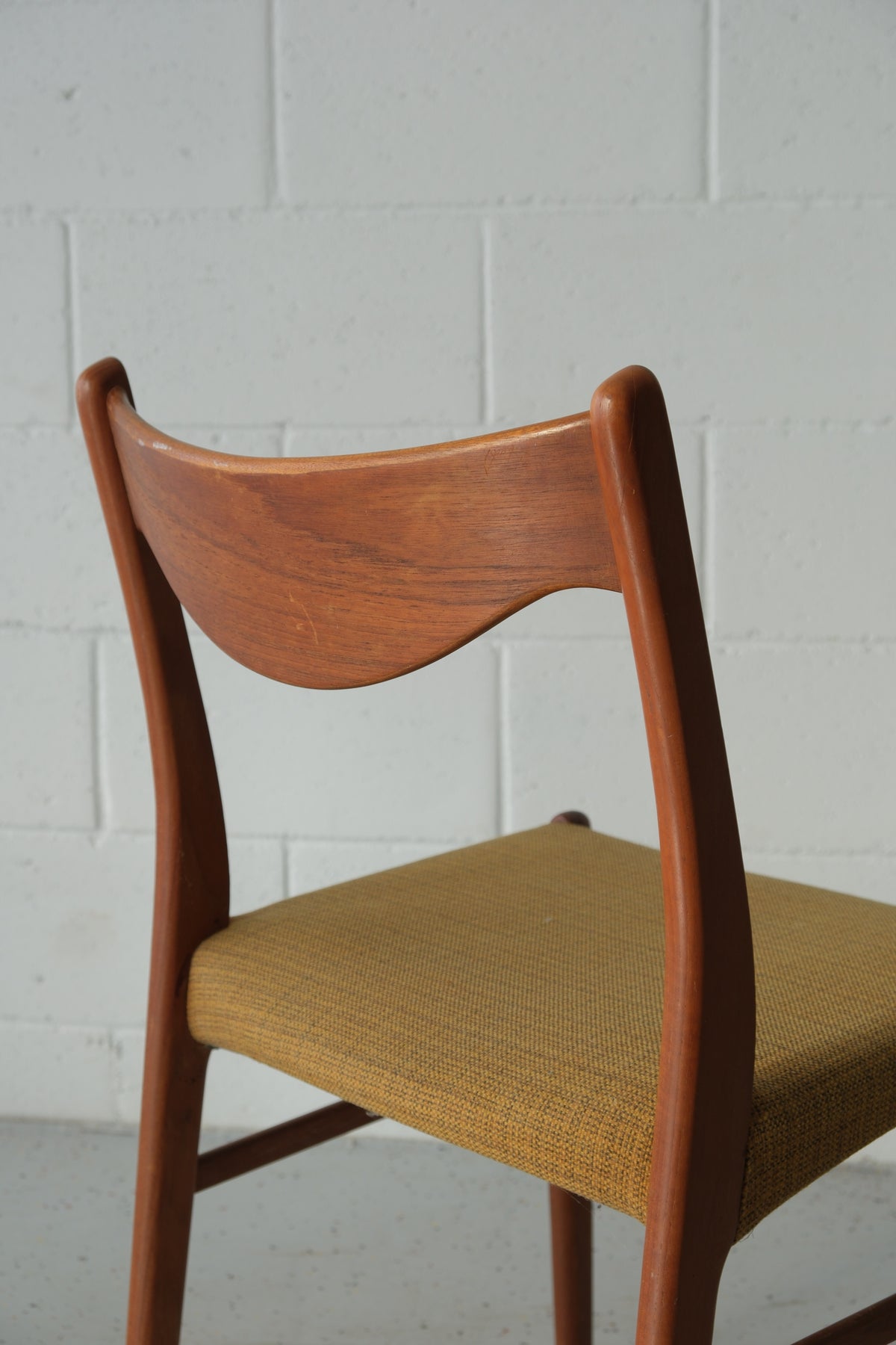 Arne Wahl Iversen GS61 teak chair