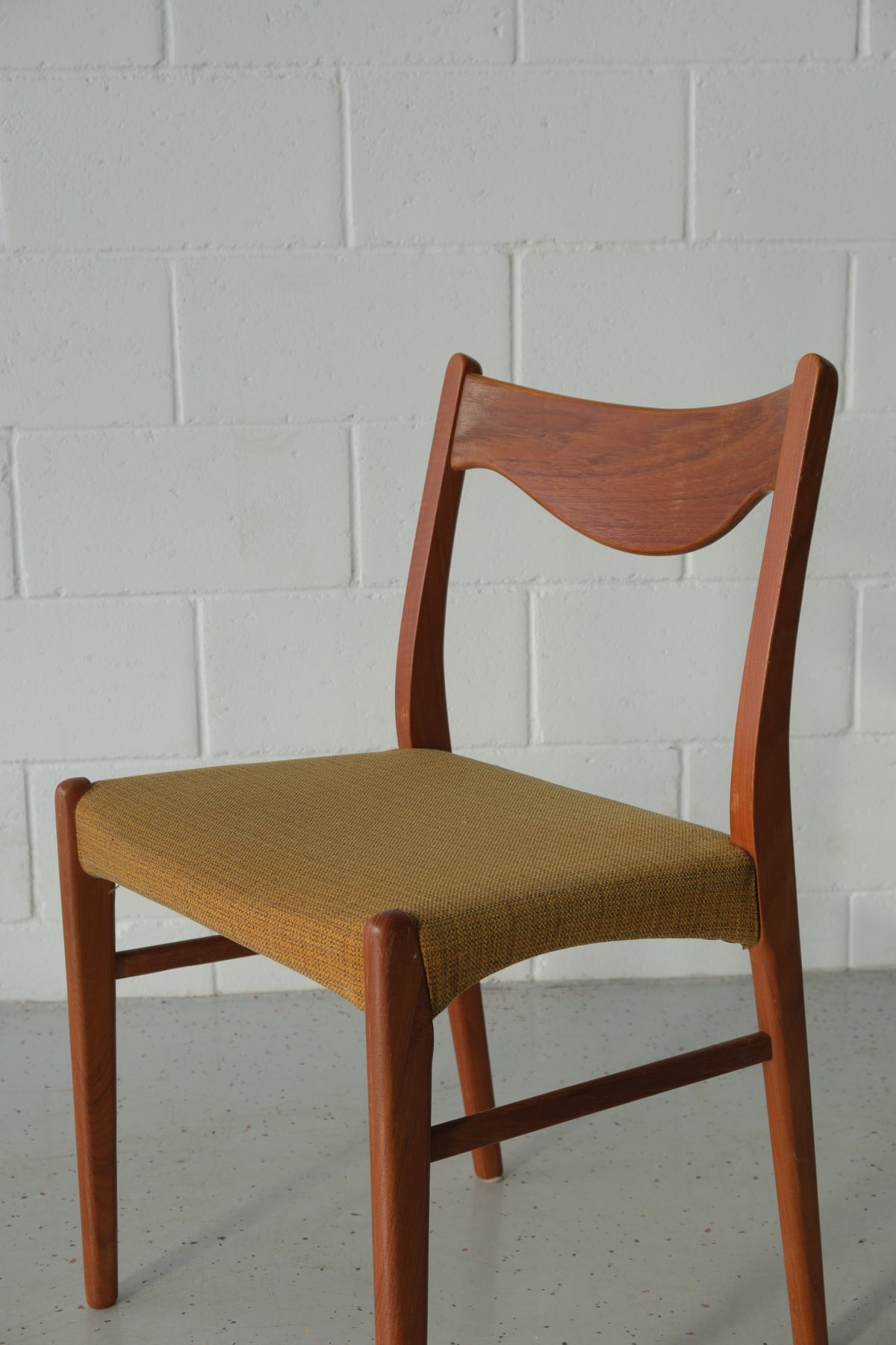 Arne Wahl Iversen GS61 teak chair