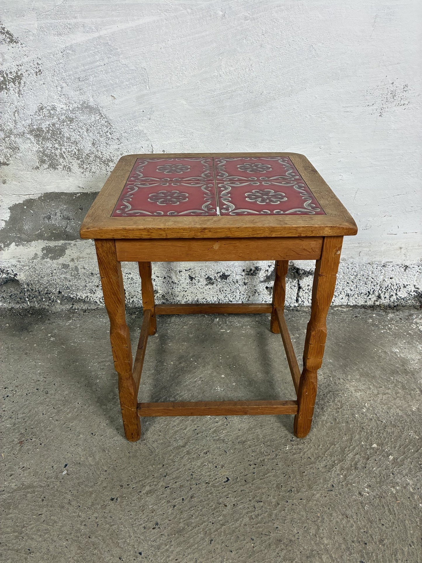 Oak side table 37x37x44