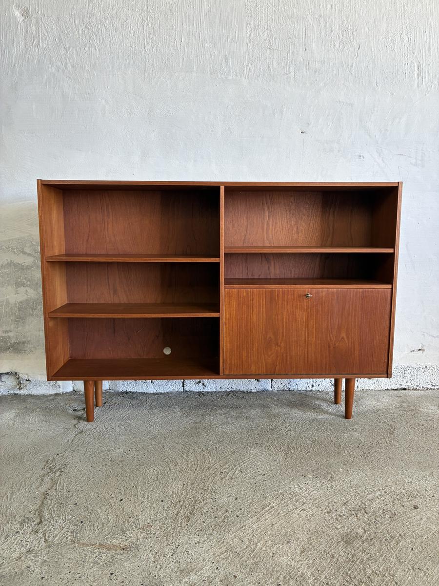Teak bookcase 150x105x28