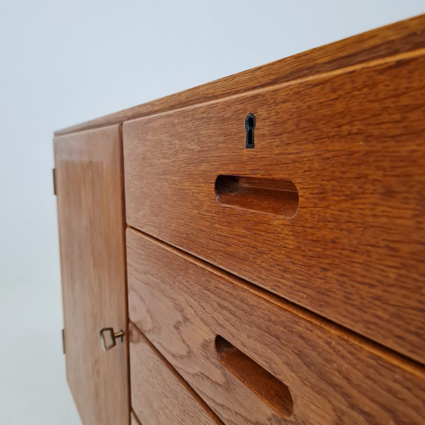 Sideboard | Eg | New legs | Kai Winding | P. Jeppesen