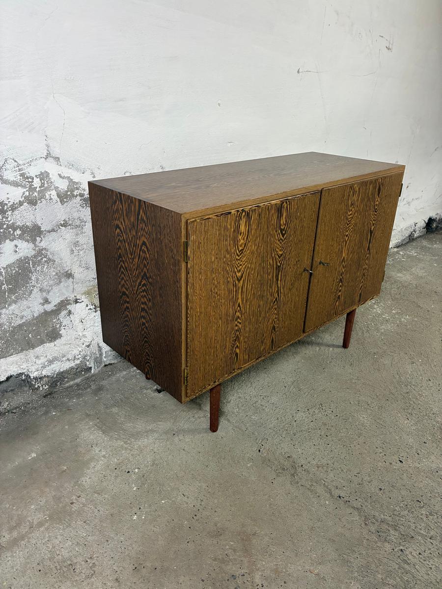 Sideboard by Hundevad in Wengé 108x75x43