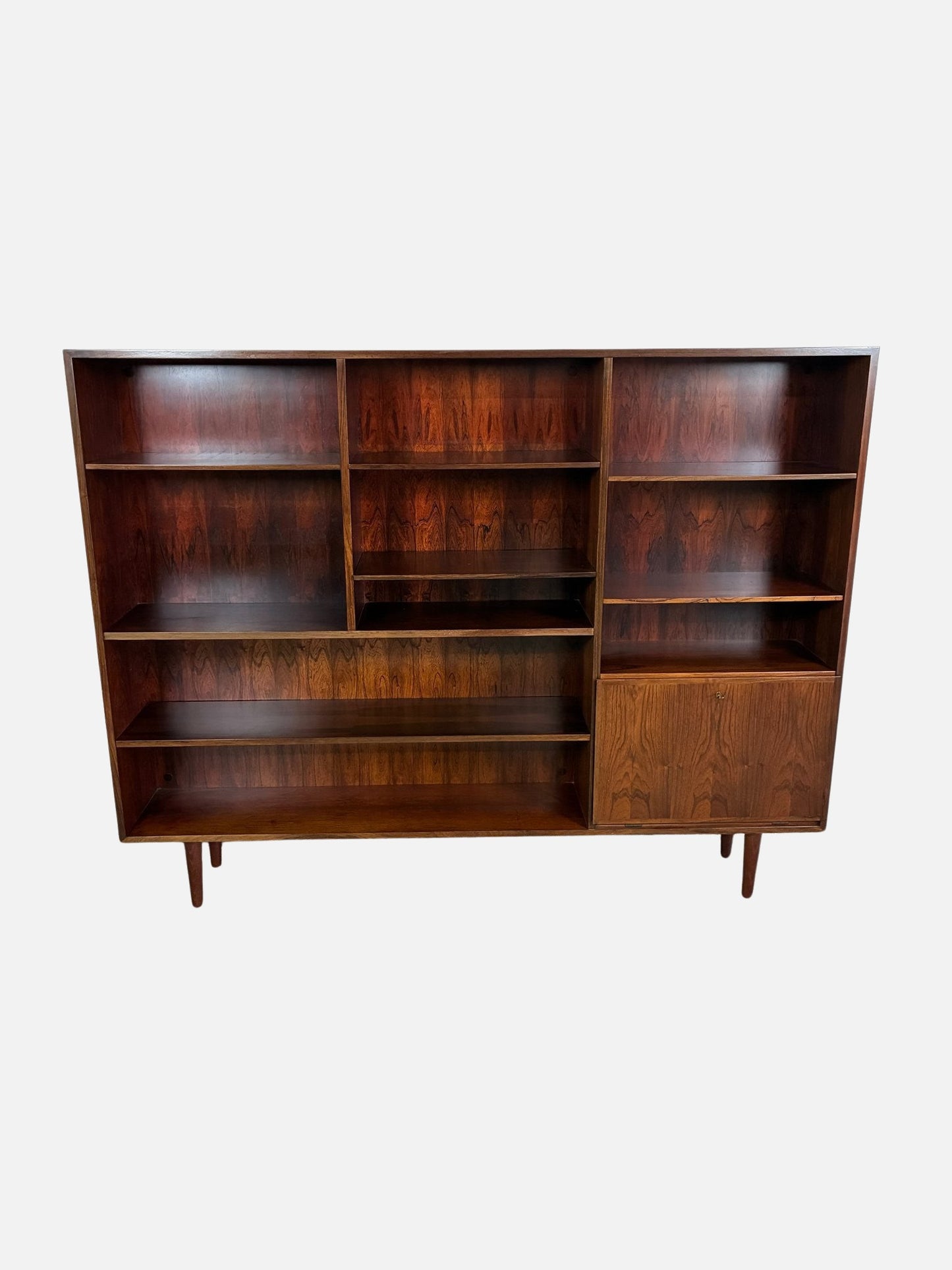 Large rosewood bookcase by Oman jun 179x140x29
