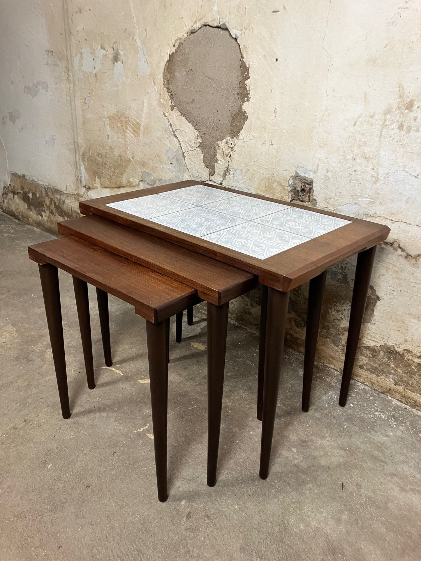 Set of 3 Small Rosewood tables 60x36