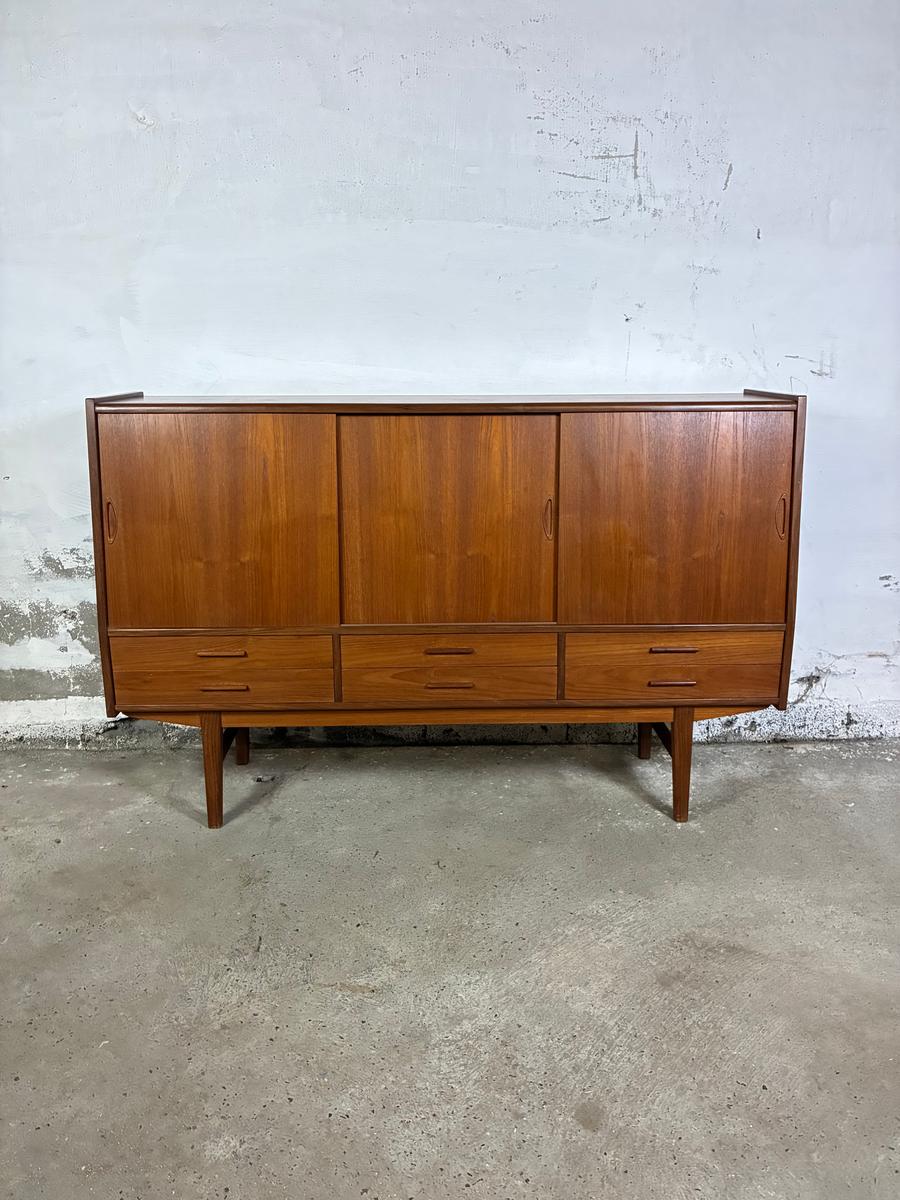 Teak highboard 180x116x47
