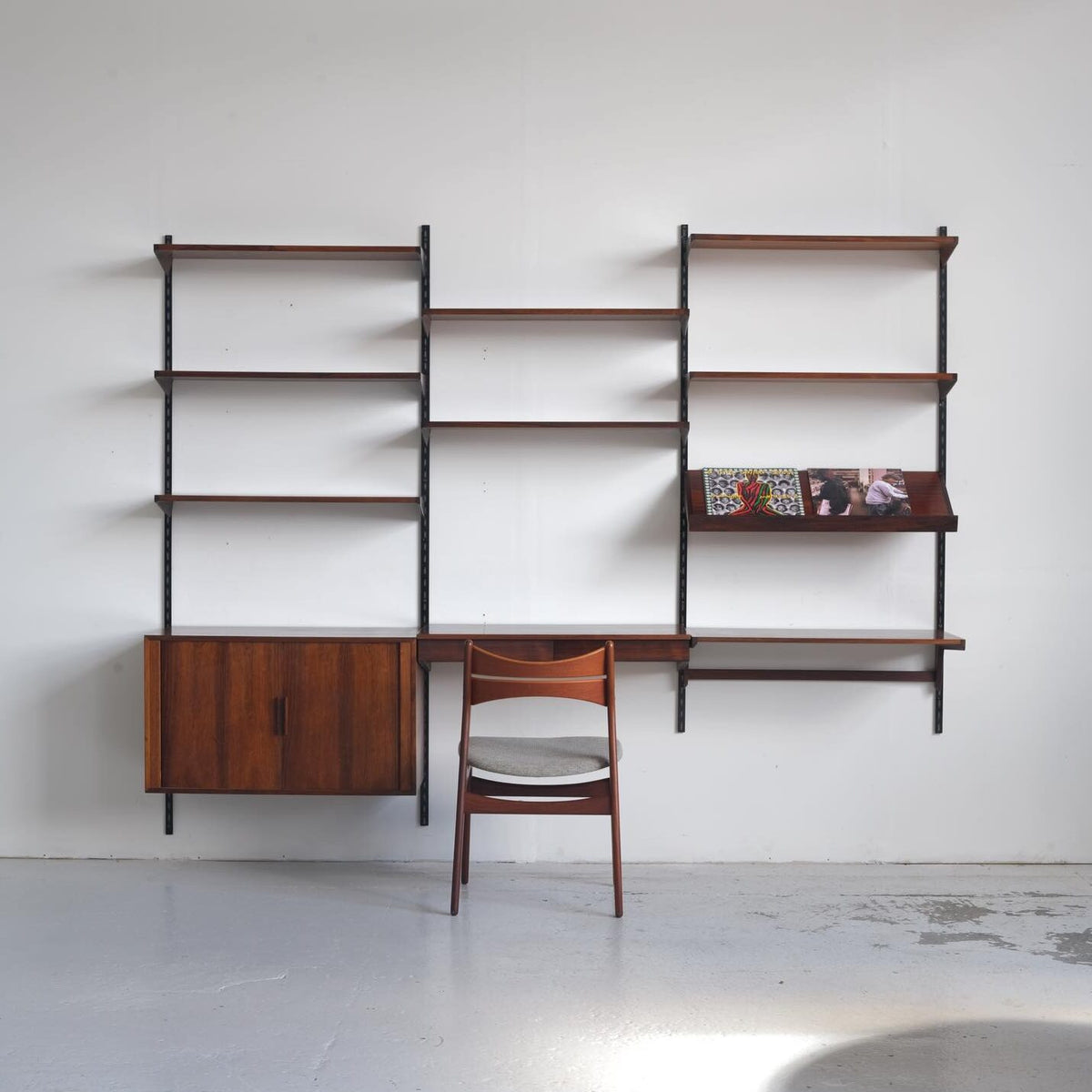 Kai Krisiansen FM wall system