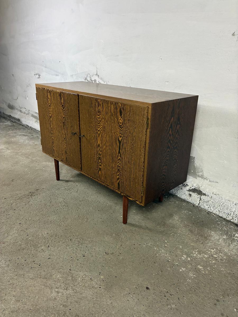 Sideboard by Hundevad in Wengé 108x75x43