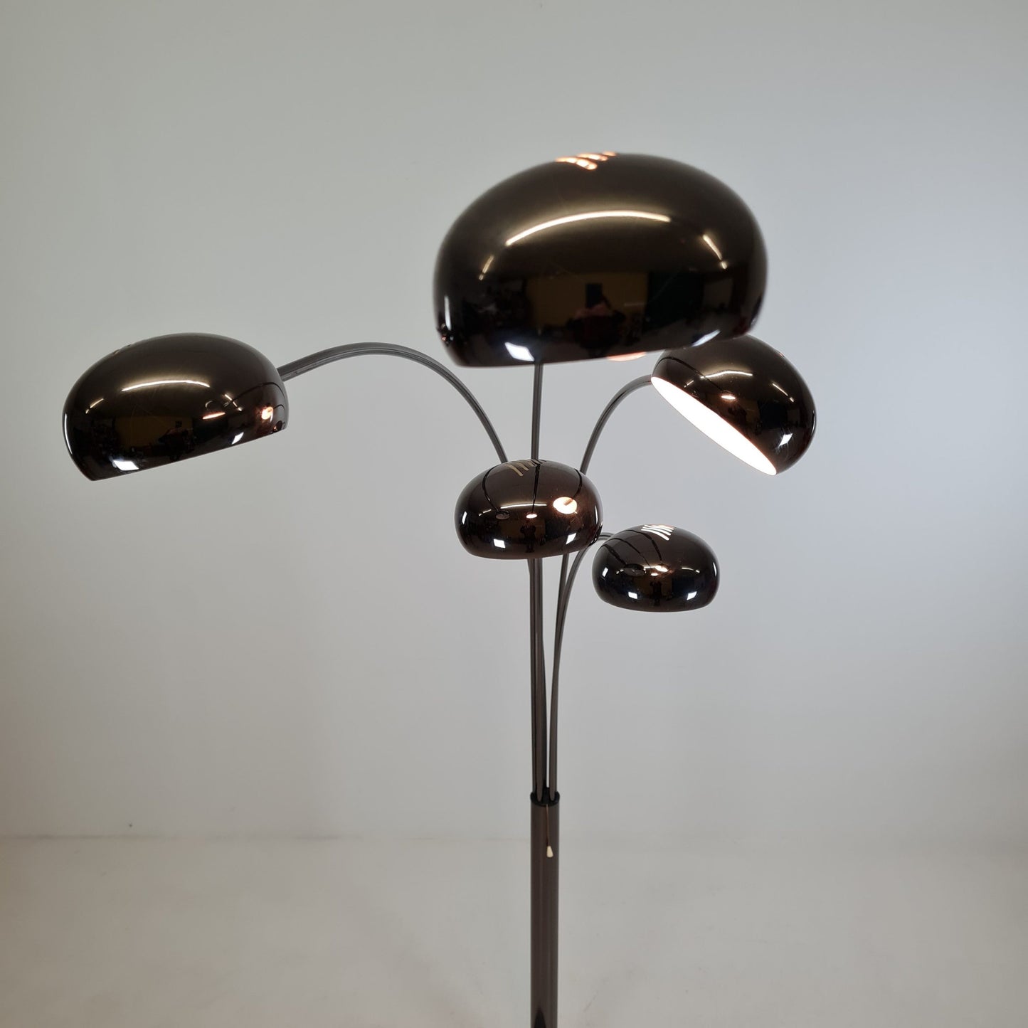 Floor lamp with five adjustable shades and marble base | Cottex, Sweden