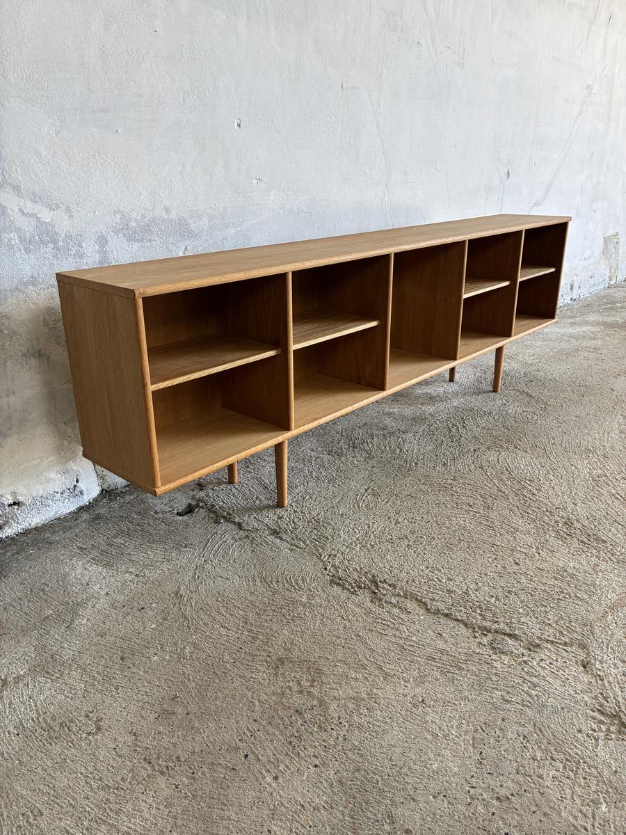 Low Oak sideboard/bookcase 198x63x29