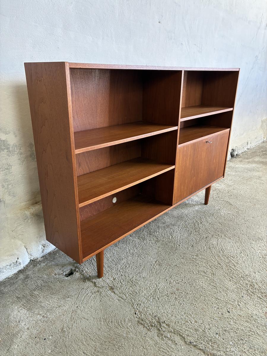Teak bookcase 150x105x28