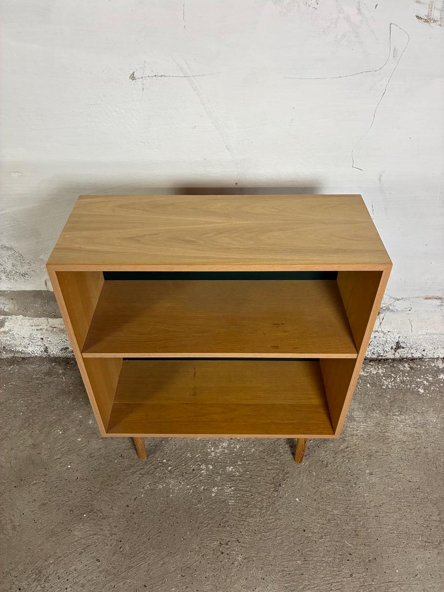 Small Oak bookcase 71x86x29