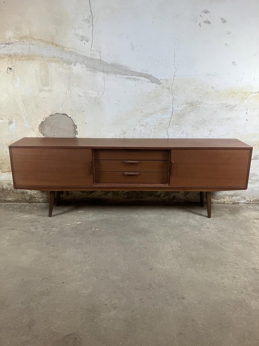Low teak sideboard 190x64x35