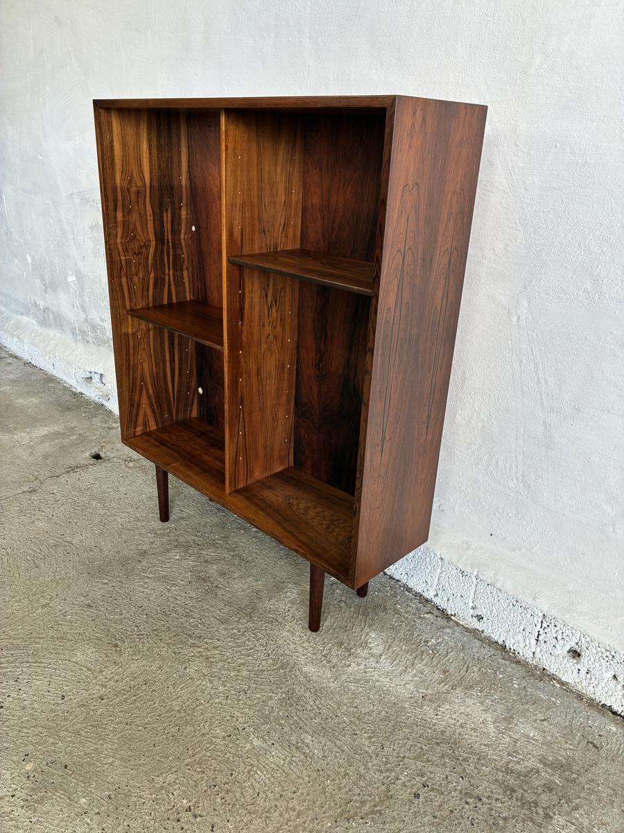 Small rosewood bookcase 85x106x25