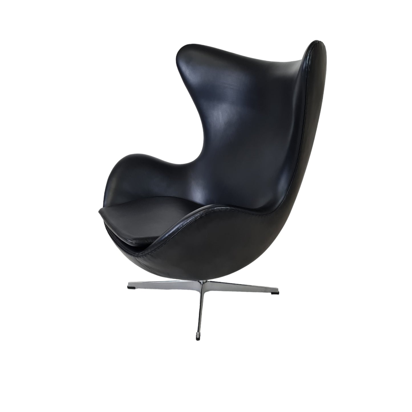 Armchair model 3316 "Egg", Arne Jacobsen, Fritz Hansen