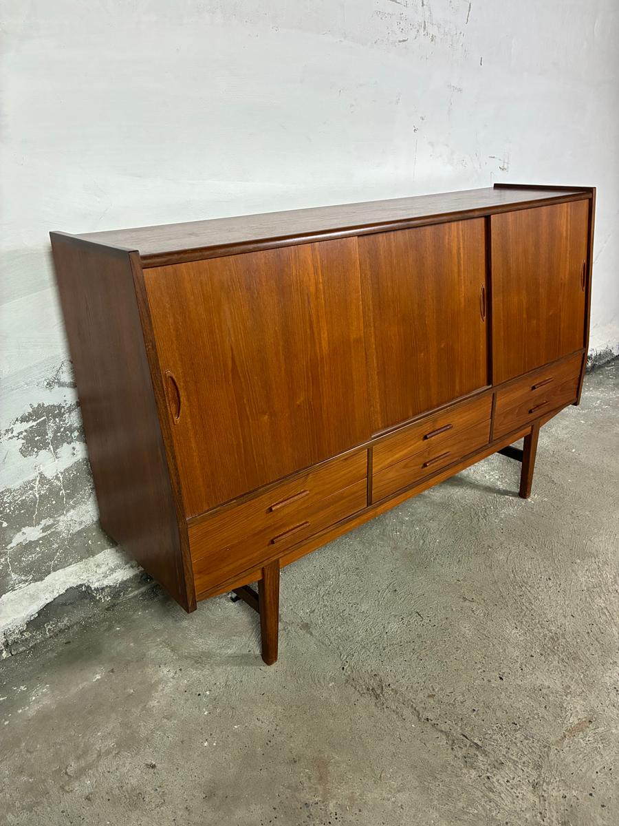Teak highboard 180x116x47