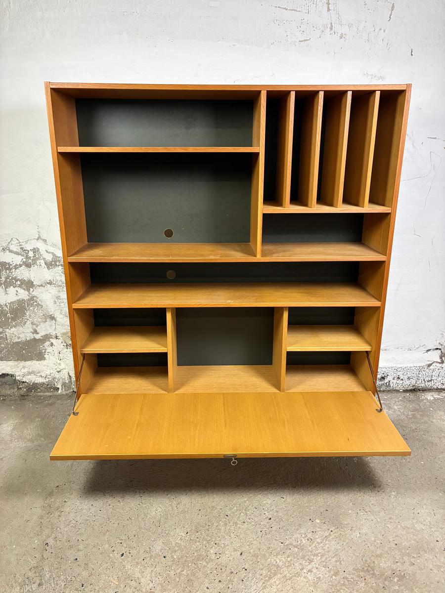 Oak bookcase 122x140x29
