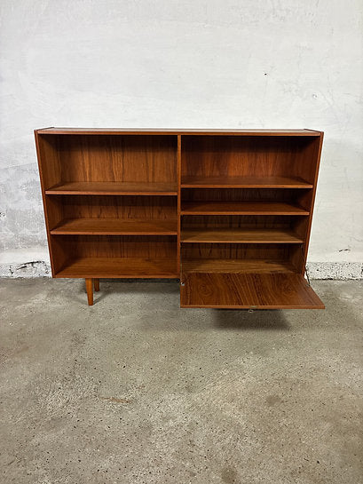 Teak bookcase 150x105x28