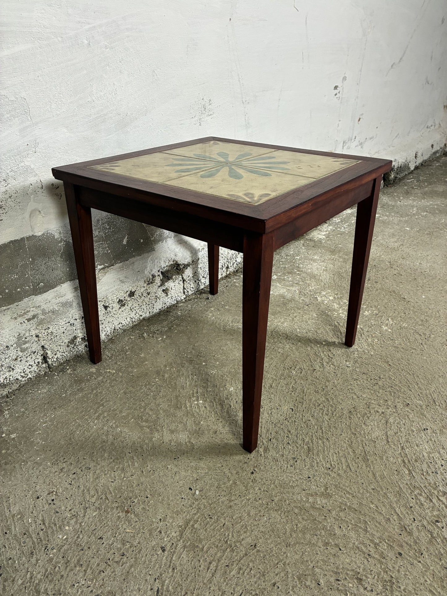 Teak side table 50x50x48