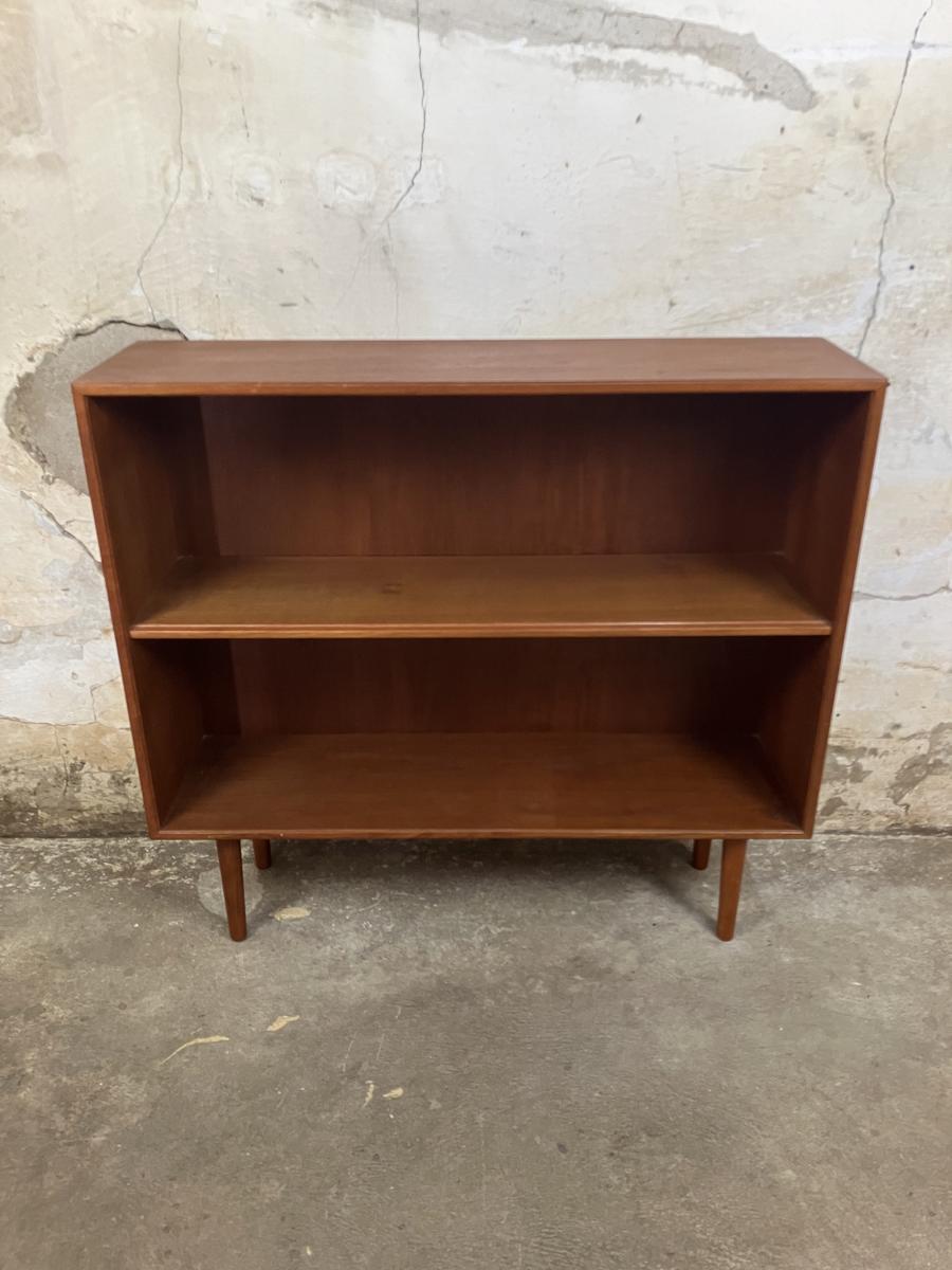 Low teak bookcases 84x90x25