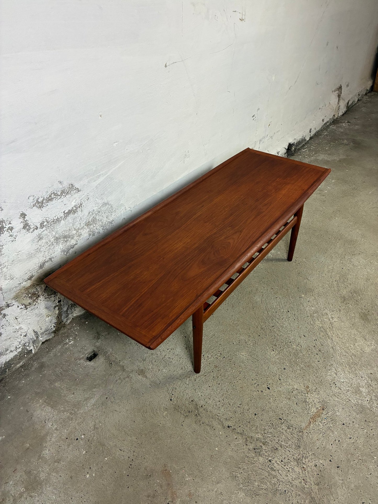 Teak Grethe Jalk coffee table 161x51x60