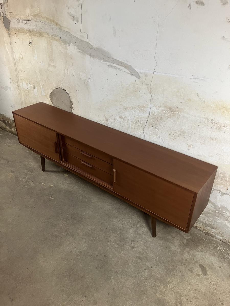 Low teak sideboard 190x64x35