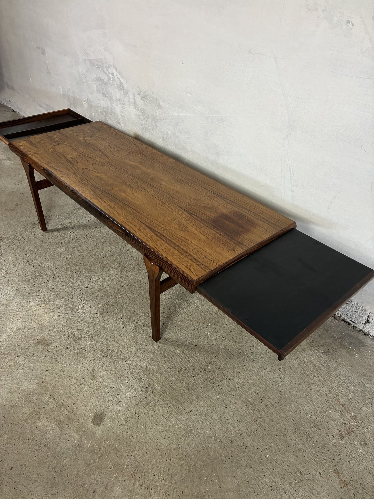 Rosewood coffee table by Johannes Andersen 159x64